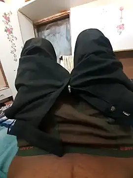 Snapshot of raji9290 chatting on February 2025 05:15:02 AM raji9290 online show from February 2025 05:15:02 AM