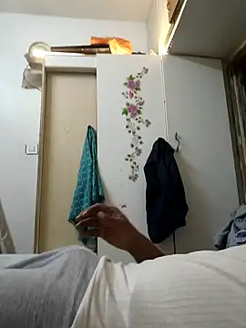 Snapshot of raji9290 chatting on February 2026 12:37:02 AM raji9290 online show from February 2026 12:37:02 AM