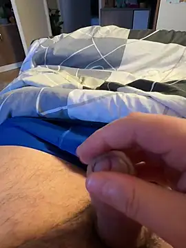 Snapshot of Tomi2244 chatting on November 2025 06:34:01 AM Tomi2244 online show from November 2025 06:34:01 AM