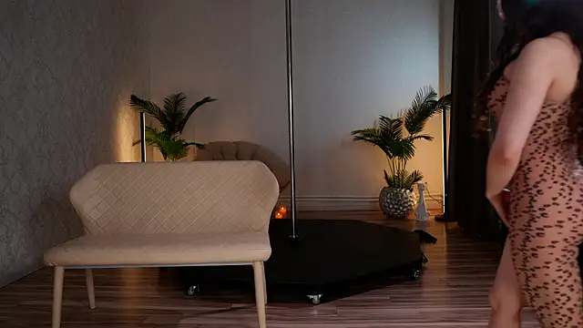 KittyCaitlin online show from March 2026 09:15:01 PM