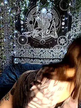 Snapshot of LazyTanukii chatting on October 2025 06:46:01 AM LazyTanukii online show from October 2025 06:46:01 AM