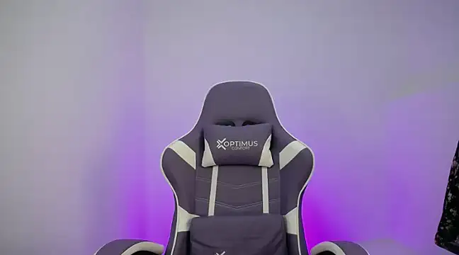 cutie and slutty online show from January 2025 10:02:01 PM