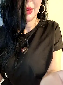 Snapshot of Queen_sousou chatting on February 2026 09:28:02 AM Queen sousou online show from February 2026 09:28:02 AM