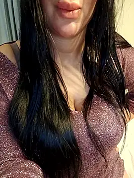 Snapshot of Queen_sousou chatting on February 2026 10:03:02 AM Queen sousou online show from February 2026 10:03:02 AM