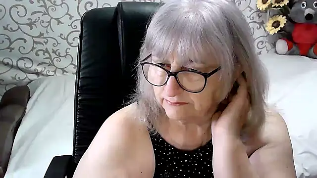 Snapshot of LolkaAlyss chatting on February 2025 08:41:01 AM LolkaAlyss online show from February 2025 08:41:01 AM