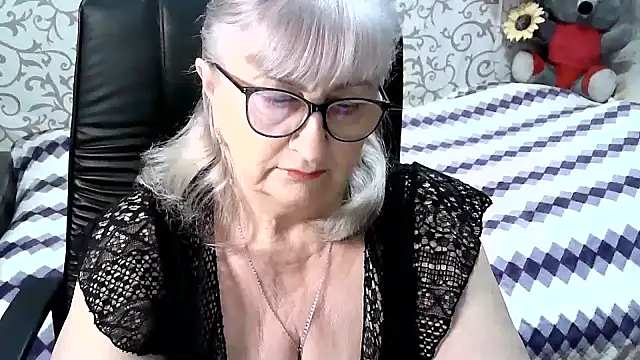 Snapshot of LolkaAlyss chatting on March 2025 07:16:02 PM LolkaAlyss online show from March 2025 07:16:02 PM
