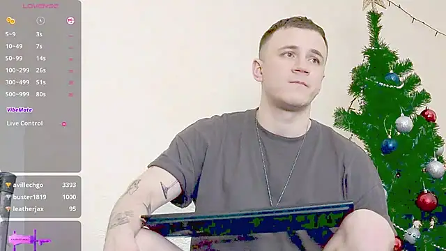 Ethan and mike online show from December 2024 07:52:02 PM