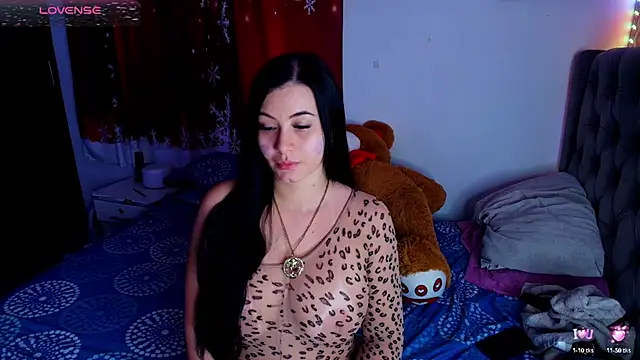 Snapshot of Mishukitty chatting on January 2025 11:00:02 AM Mishukitty online show from January 2025 11:00:02 AM