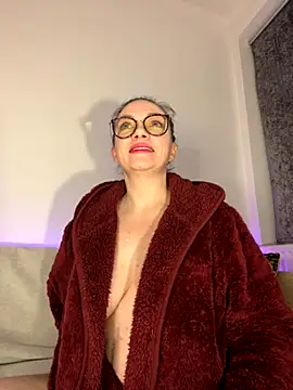 FemDom RubyKnightXXO online show from November 2025 06:13:01 PM