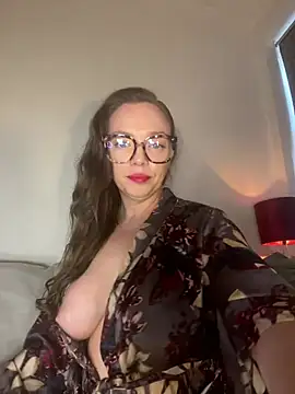 Snapshot of FemDom_RubyKnightXXO chatting on May 2026 06:20:01 PM FemDom RubyKnightXXO online show from May 2026 06:20:01 PM