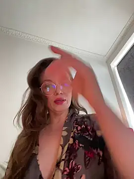 Snapshot of FemDom_RubyKnightXXO chatting on June 2026 01:45:02 PM FemDom RubyKnightXXO online show from June 2026 01:45:02 PM