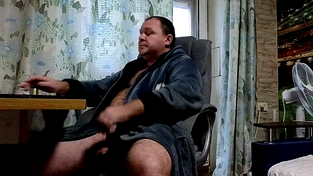 Snapshot of xxrokixxx chatting on December 2024 08:27:02 AM xxrokixxx online show from December 2024 08:27:02 AM