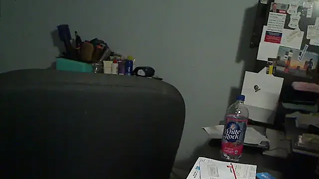 Snapshot of XTRAHORNYONE chatting on September 2025 12:43:01 AM XTRAHORNYONE online show from September 2025 12:43:01 AM