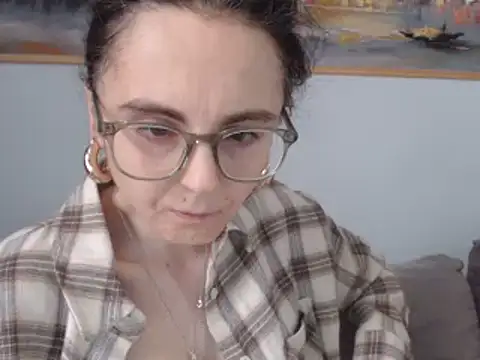 cleophee online show from March 2025 09:44:02 AM