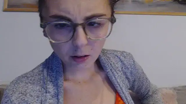 cleophee online show from November 2025 06:56:02 AM