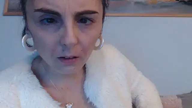 cleophee online show from November 2025 06:46:02 AM