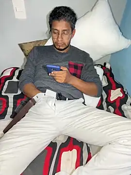 Snapshot of Darkdickhard chatting on November 2025 03:34:01 AM Darkdickhard online show from November 2025 03:34:01 AM