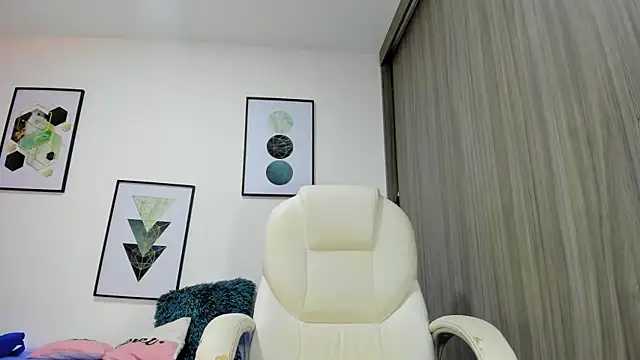 Snapshot of Paty37 chatting on May 2026 11:34:02 PM Paty37 online show from May 2026 11:34:02 PM