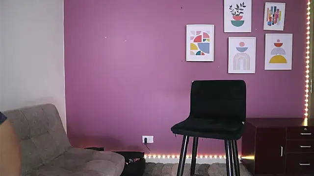 Steph F online show from October 2025 04:26:01 AM