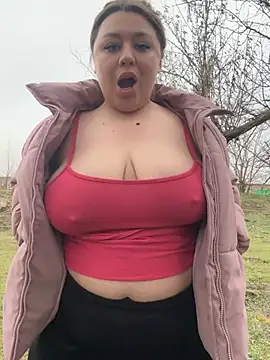 Sara Slow online show from December 2024 01:17:01 PM