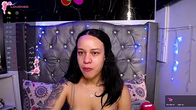 LAILAGUMMY online show from December 2024 12:27:01 PM