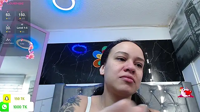 LAILAGUMMY online show from November 2025 11:32:02 AM