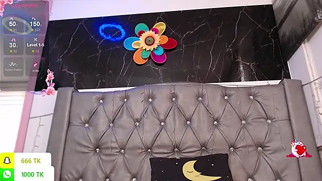 Snapshot of LAILAGUMMY chatting on March 2026 02:00:02 PM LAILAGUMMY online show from March 2026 02:00:02 PM