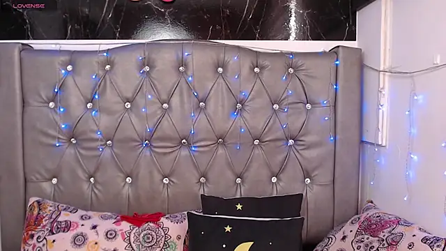 Snapshot of LAILAGUMMY chatting on March 2026 02:39:02 PM LAILAGUMMY online show from March 2026 02:39:02 PM