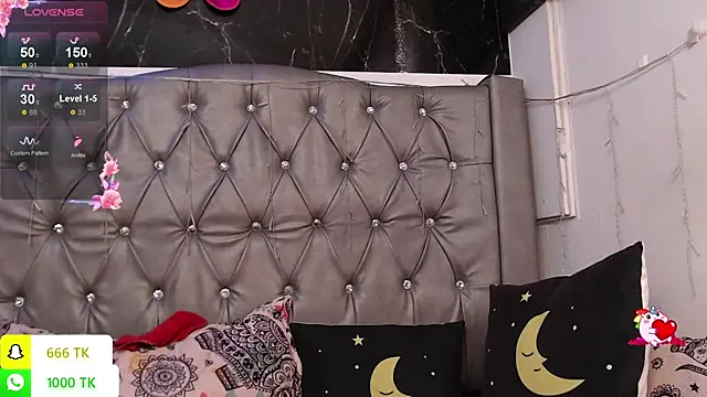 Snapshot of LAILAGUMMY chatting on April 2026 02:06:02 PM LAILAGUMMY online show from April 2026 02:06:02 PM