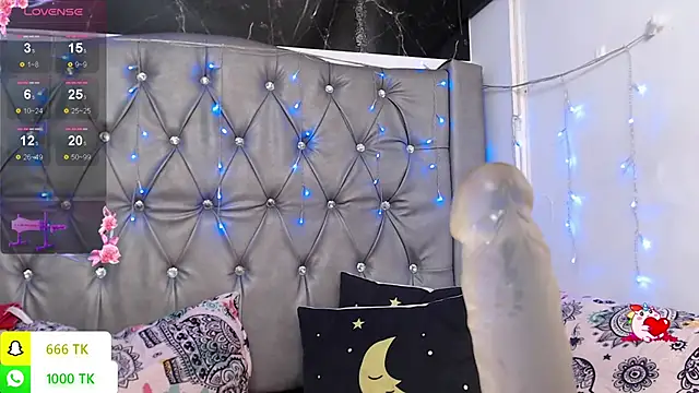 Snapshot of LAILAGUMMY chatting on April 2026 02:33:01 PM LAILAGUMMY online show from April 2026 02:33:01 PM