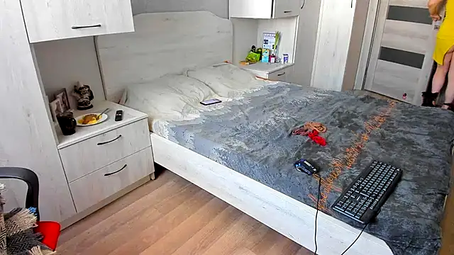 DUSSY PUSSY online show from March 2026 04:40:01 AM