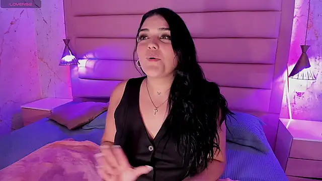 Snapshot of Maddysex_ chatting on January 2025 05:52:02 PM Maddysex online show from January 2025 05:52:02 PM