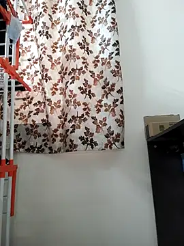 Snapshot of captain_juicyprecum chatting on March 2025 03:26:02 AM captain juicyprecum online show from March 2025 03:26:02 AM