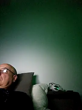 Snapshot of bygenio20199 chatting on November 2025 09:43:02 PM bygenio20199 online show from November 2025 09:43:02 PM