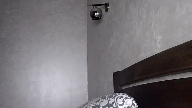 JulianaGold1 online show from November 2025 10:47:01 PM