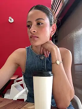 alana15 online show from March 2026 09:12:01 PM