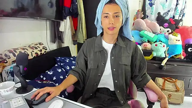 Lawrncesofiets online show from January 2025 03:41:01 PM