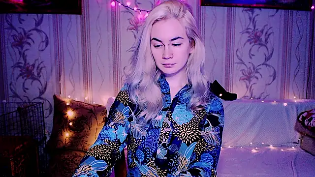 Snapshot of xxxcharismaaa chatting on February 2026 07:18:01 PM xxxcharismaaa online show from February 2026 07:18:01 PM