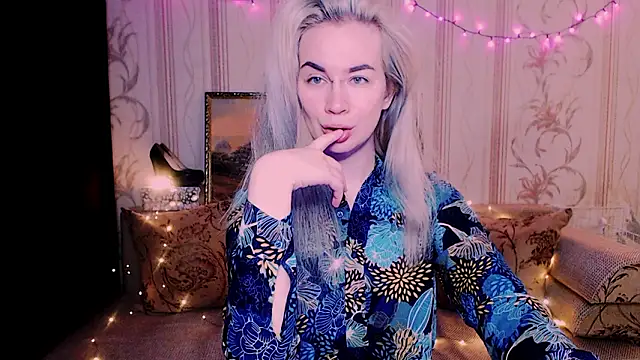 Snapshot of xxxcharismaaa chatting on February 2026 12:41:01 AM xxxcharismaaa online show from February 2026 12:41:01 AM