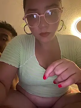 Snapshot of Vivi_Kvsh chatting on February 2026 09:52:02 PM Vivi Kvsh online show from February 2026 09:52:02 PM