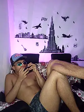 Snapshot of pinedasex777 chatting on March 2025 04:35:02 AM pinedasex777 online show from March 2025 04:35:02 AM