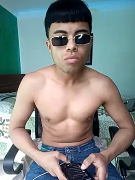 Snapshot of pinedasex777 chatting on September 2025 01:33:02 PM pinedasex777 online show from September 2025 01:33:02 PM