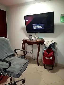 Snapshot of pinedasex777 chatting on October 2025 11:14:01 PM pinedasex777 online show from October 2025 11:14:01 PM