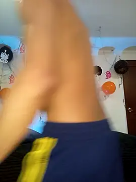 Snapshot of pinedasex777 chatting on October 2025 06:41:02 PM pinedasex777 online show from October 2025 06:41:02 PM