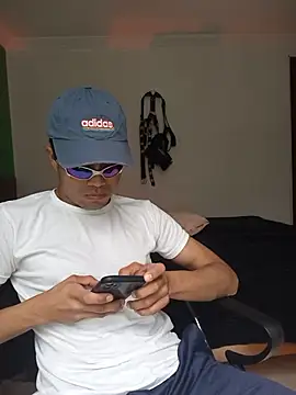 Snapshot of pinedasex777 chatting on November 2025 03:23:01 PM pinedasex777 online show from November 2025 03:23:01 PM