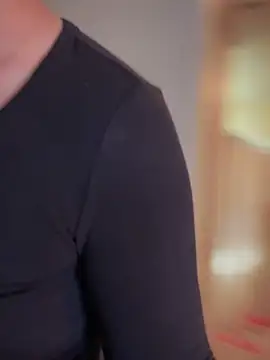 MaiseKnox online show from September 2025 07:02:02 PM