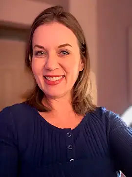 MaiseKnox online show from January 2026 07:18:01 PM