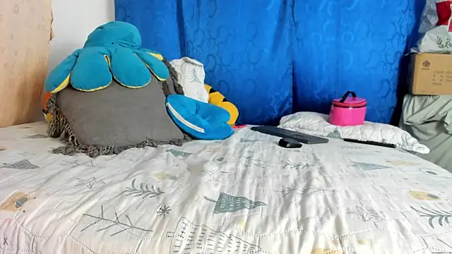 Snapshot of BlowMommy_ chatting on February 2026 12:15:01 PM BlowMommy online show from February 2026 12:15:01 PM