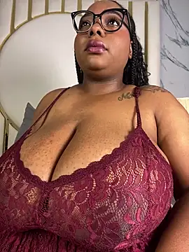 angelGgold online show from February 2026 12:03:01 PM