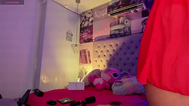 Vivi prinncess online show from February 2025 03:21:02 AM